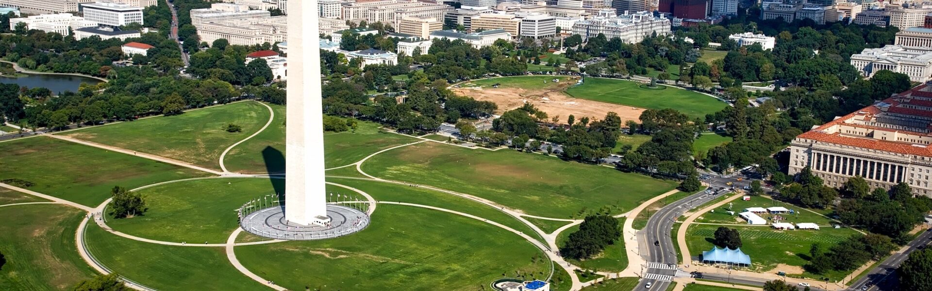 Aerial photograph of Washington Monument